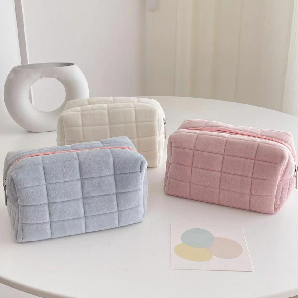 Trousse de maquillage en peluc - Beauty Makeup Women avis et prix
